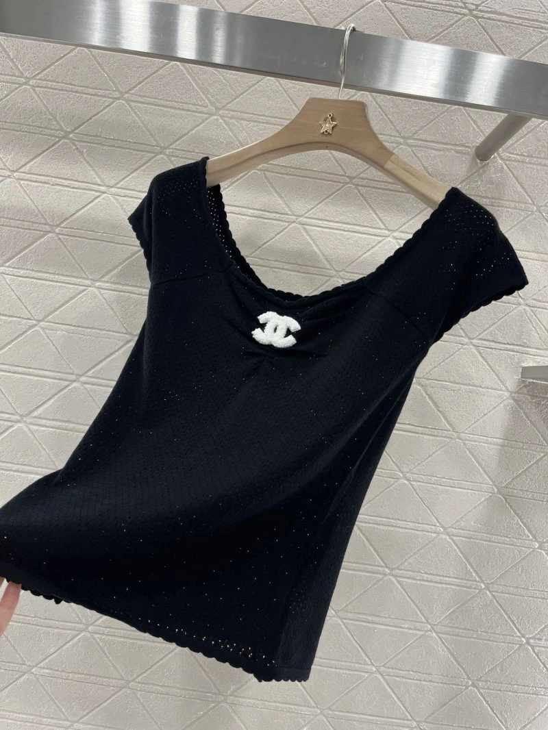 Classic Chanel T-Shirts 109415