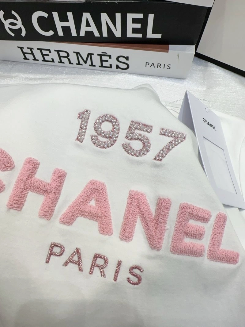 SmartChoice Chanel T-Shirts 109413