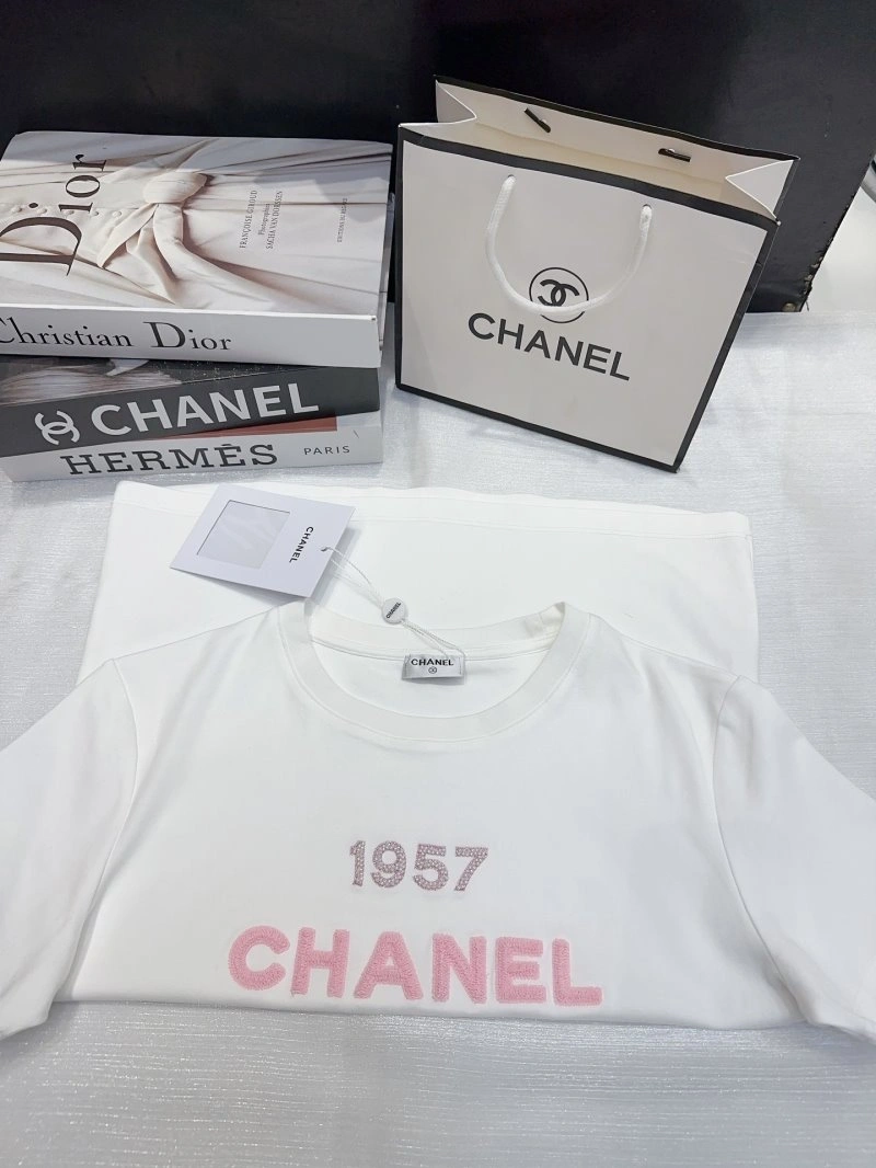 SmartChoice Chanel T-Shirts 109413