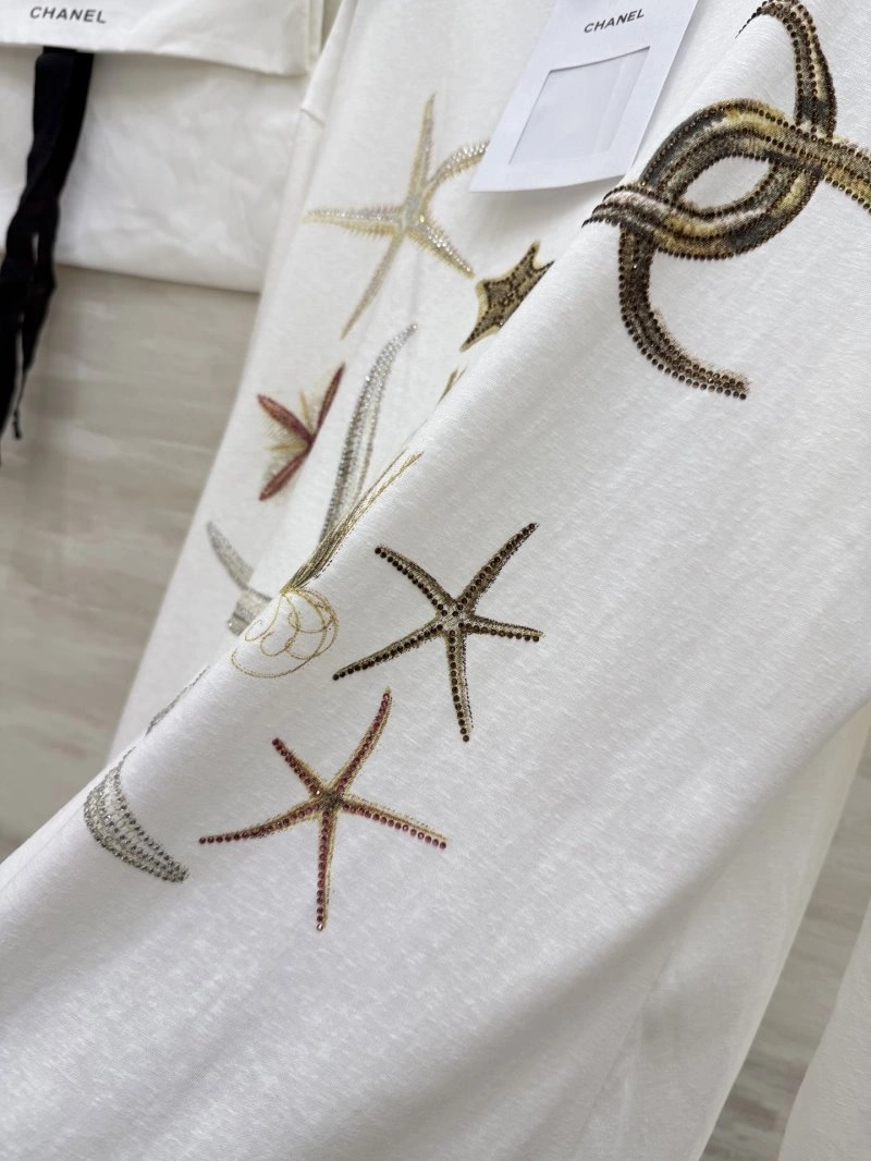 Chanel T-Shirts WeatherProof 109402