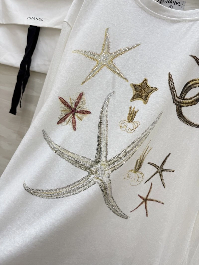 Chanel T-Shirts WeatherProof 109402