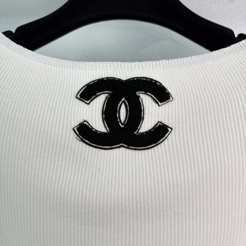 Chanel T-Shirts Durable 109417
