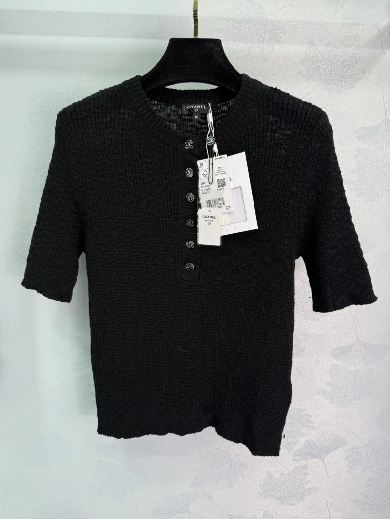 Chanel T-Shirts Classic 109411