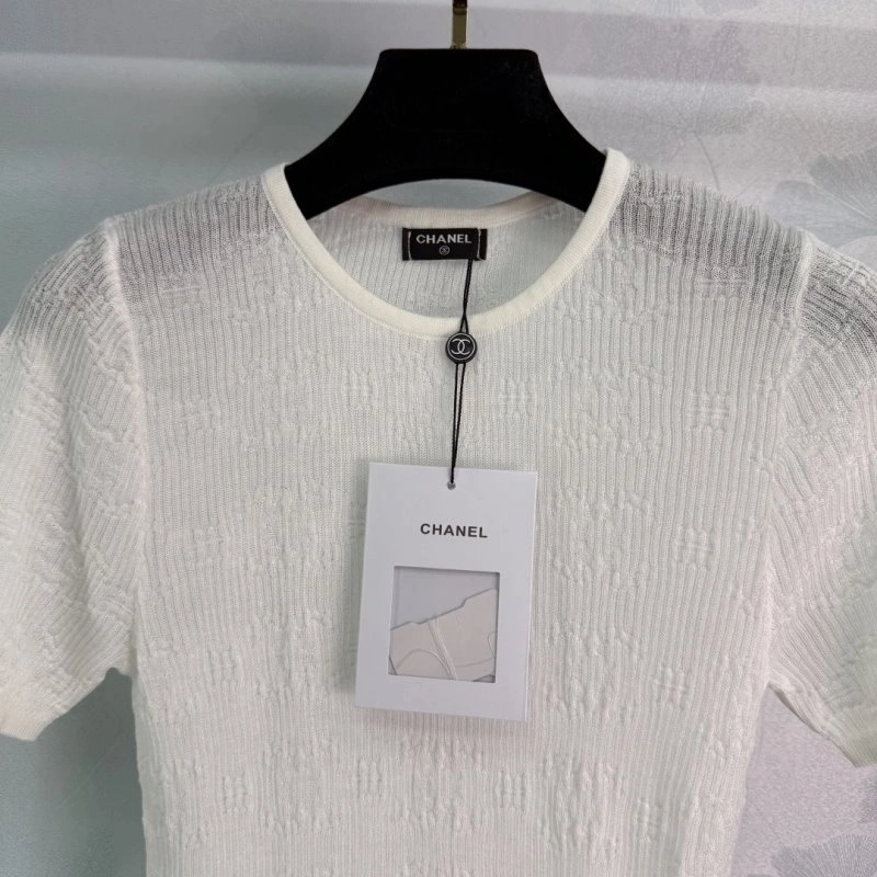 Chanel T-Shirts ModernLook 109399