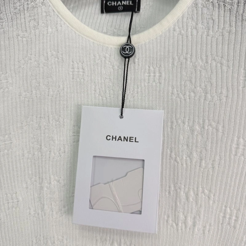 Chanel T-Shirts ModernLook 109399
