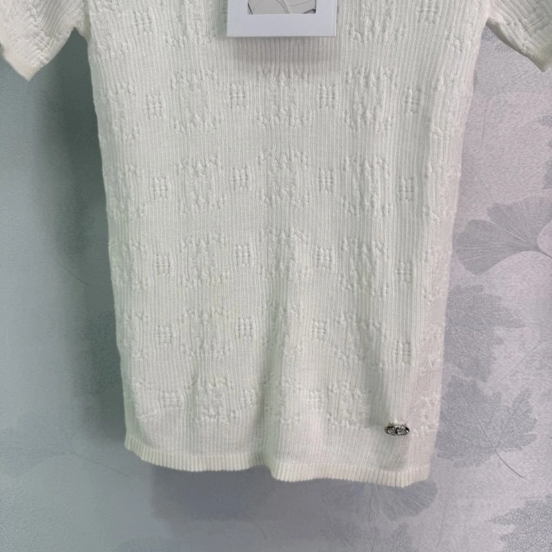 Chanel T-Shirts ModernLook 109399