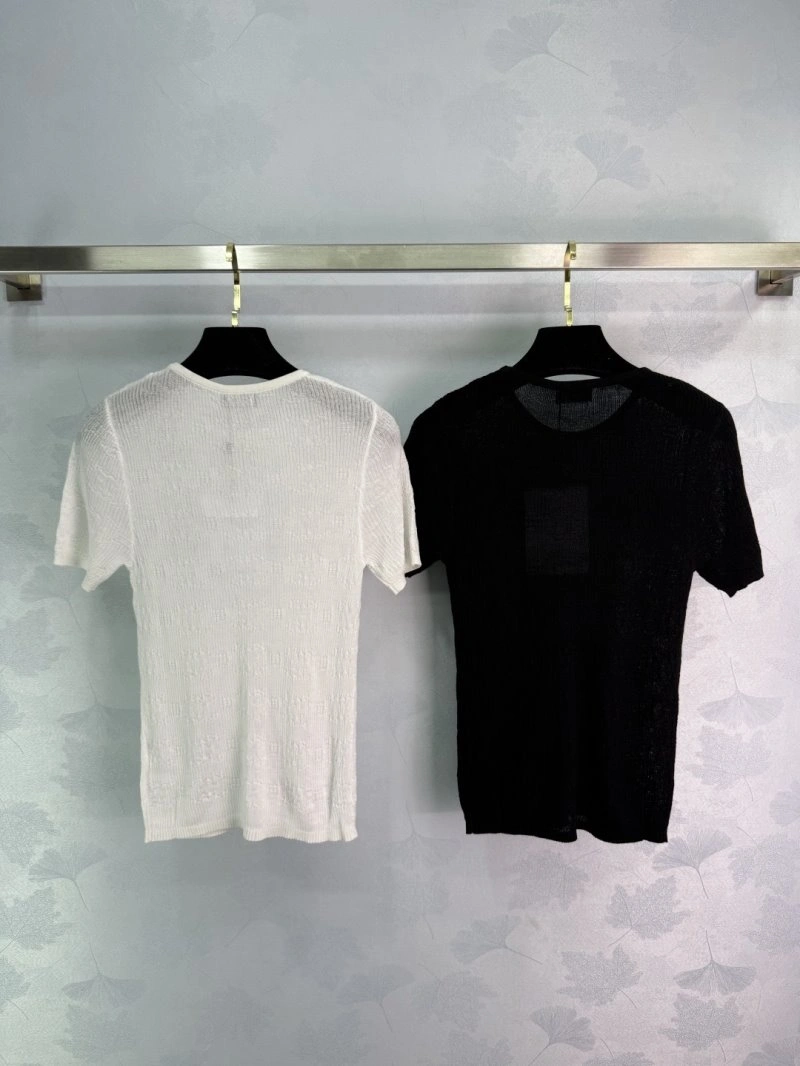 Chanel T-Shirts ModernLook 109399
