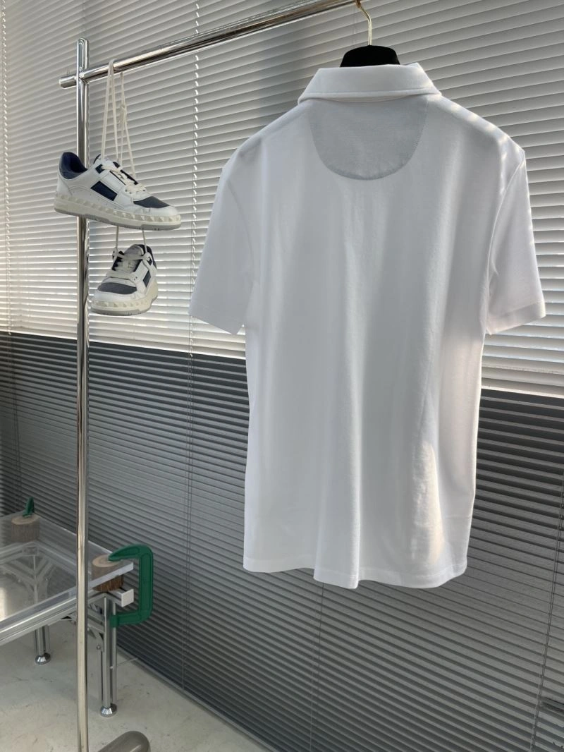 Lightweight Chanel T-Shirts 111194