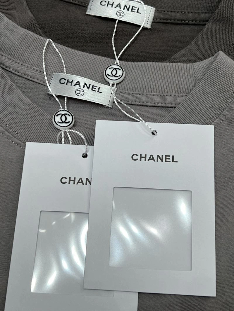 Chanel T-Shirts Resilient 111190