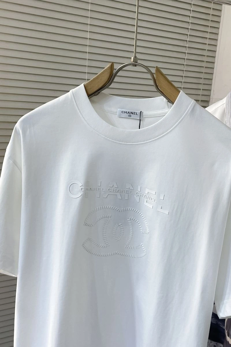 Chanel T-Shirts Sophisticated 111189