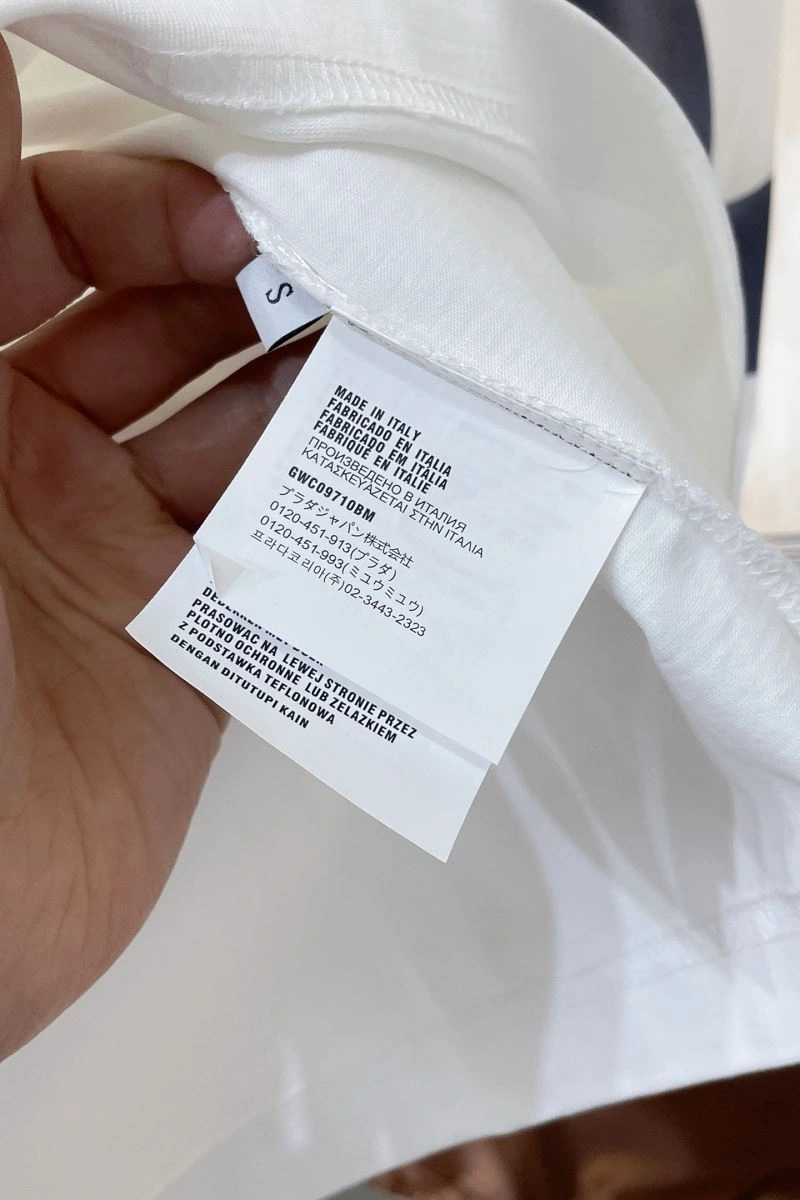 Chanel T-Shirts Sophisticated 111189