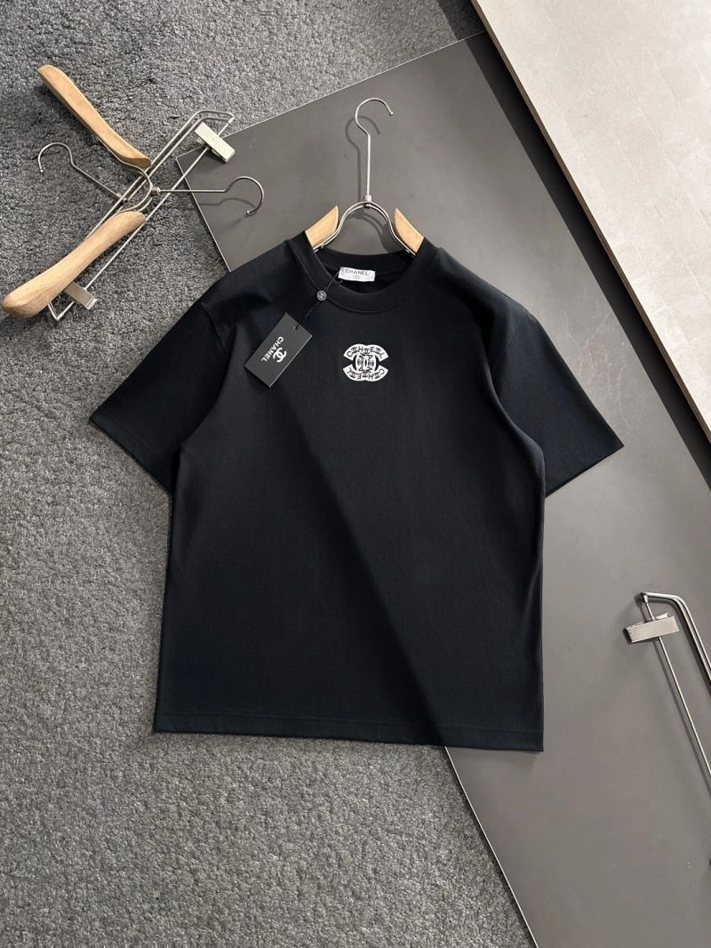 Lightweight Chanel T-Shirts 111171