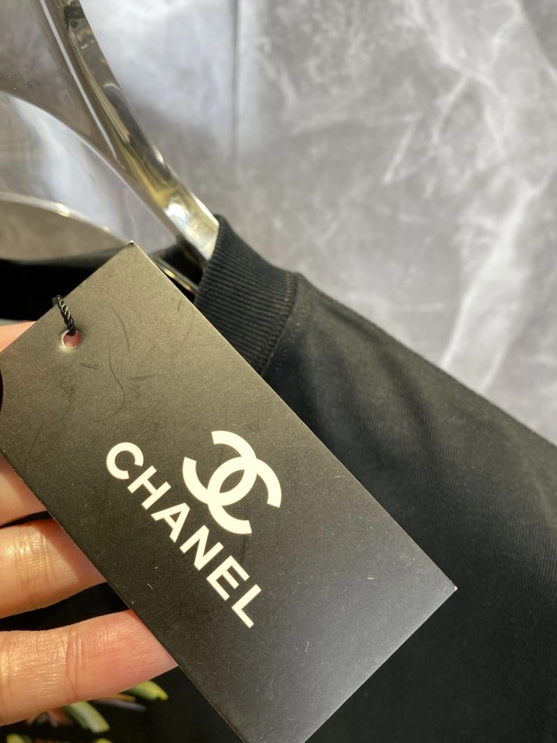 FashionForward Chanel T-Shirts 111182