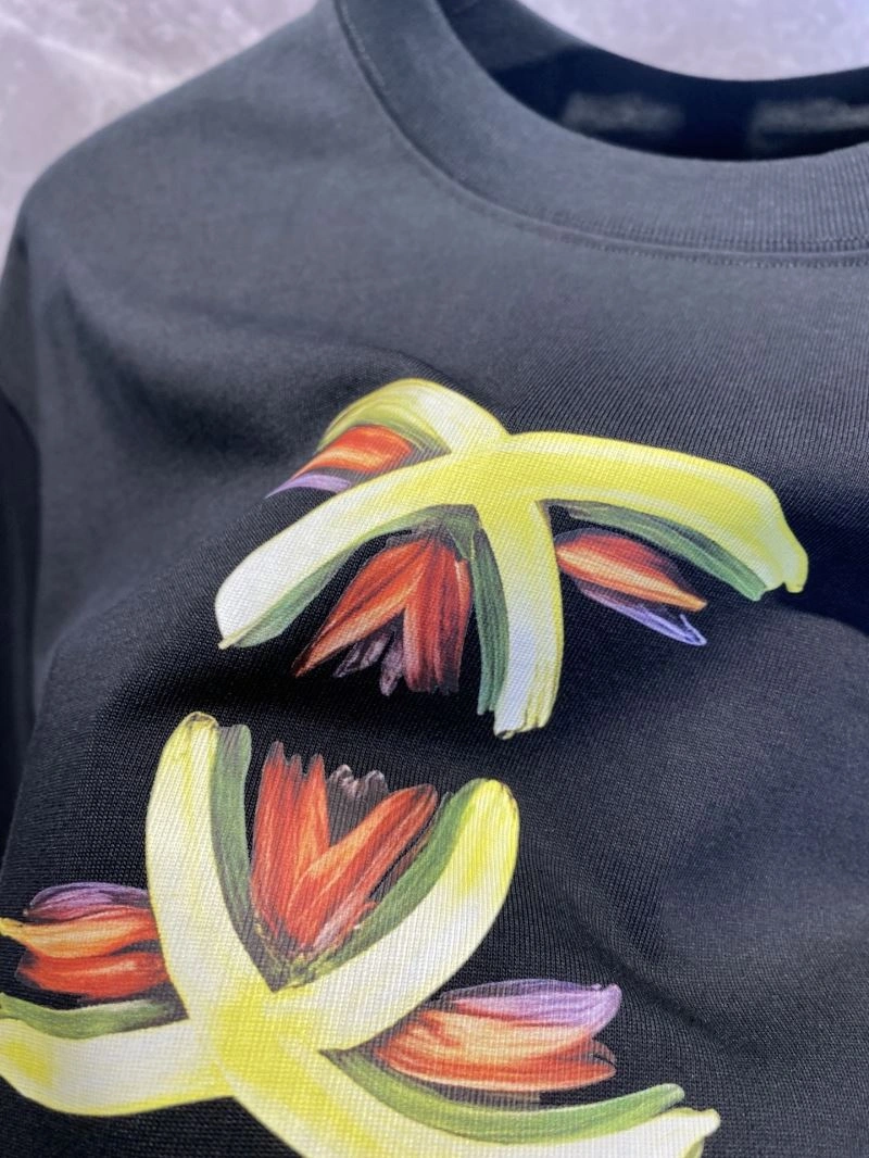 FashionForward Chanel T-Shirts 111182