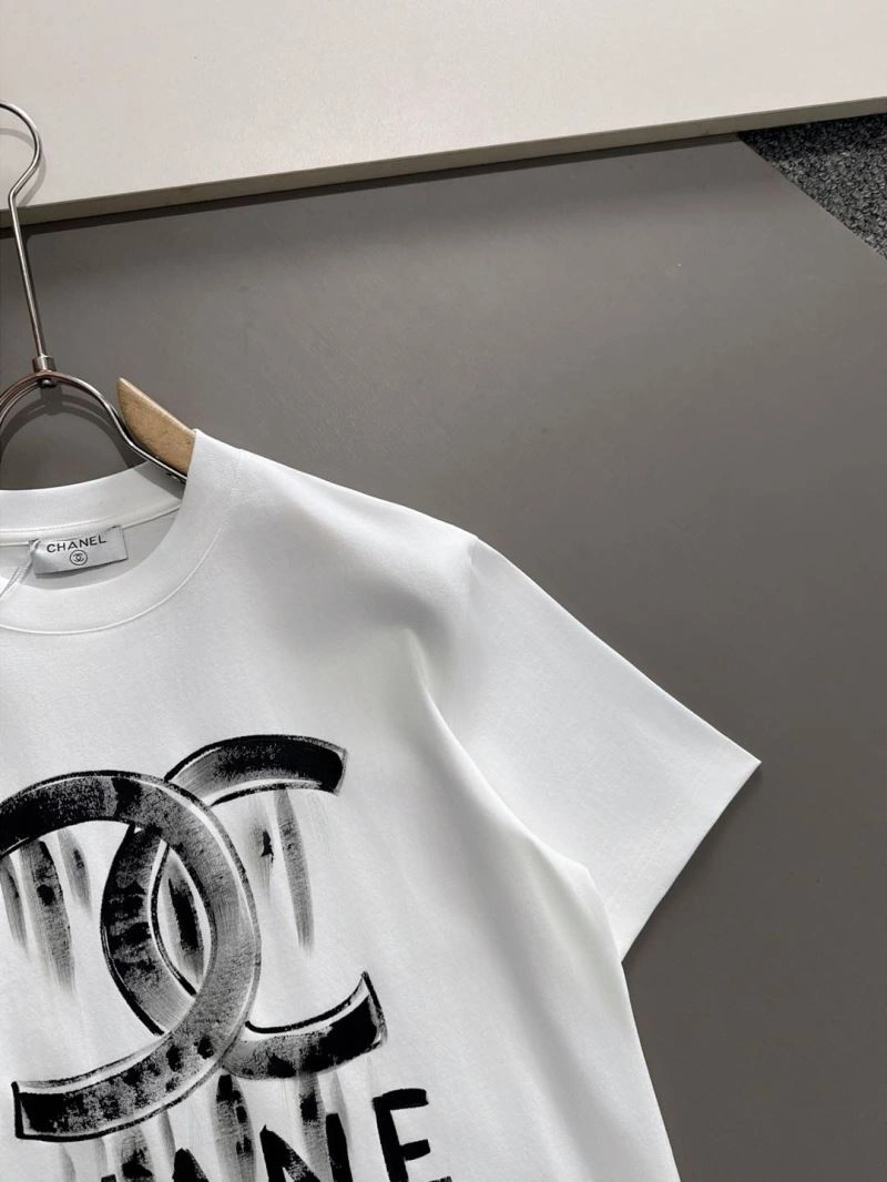 Chanel T-Shirts Sustainable 111157