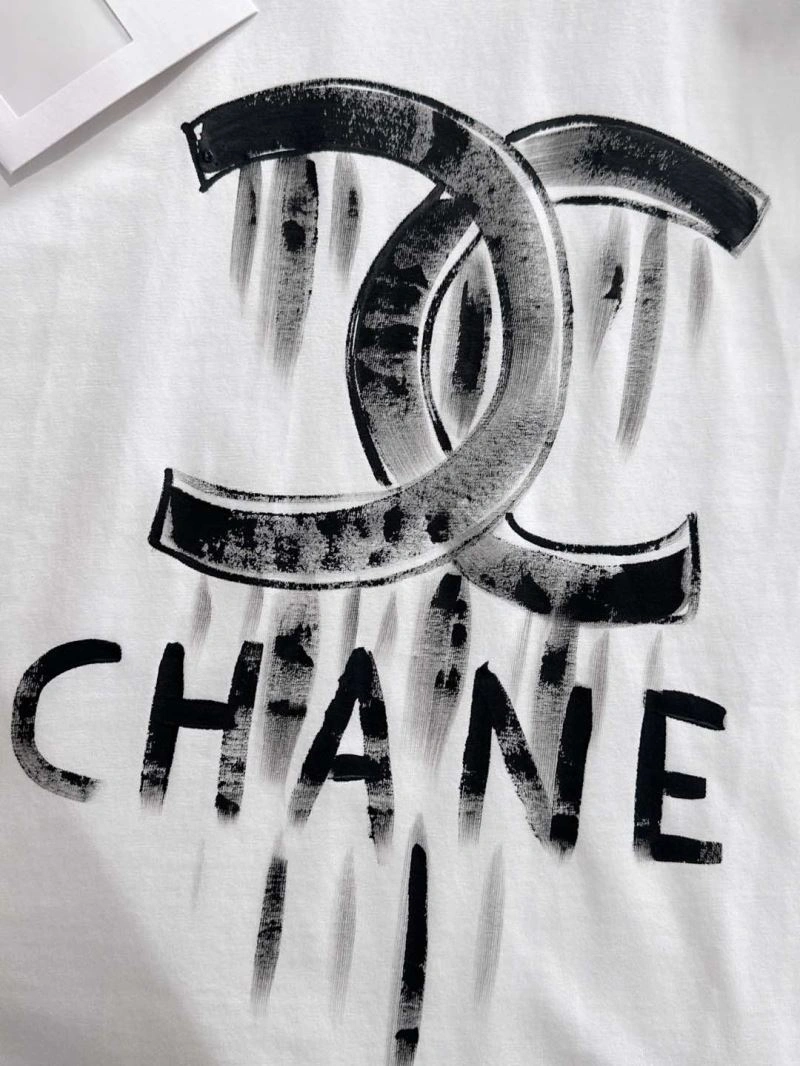 Chanel T-Shirts Sustainable 111157