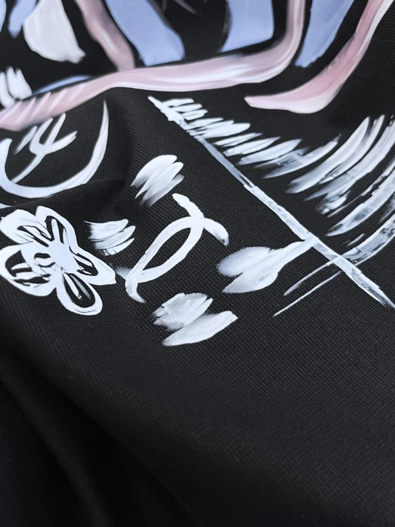 Chanel T-Shirts Sustainable 111176