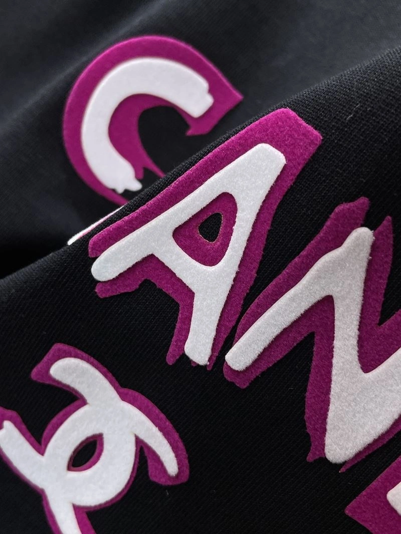Chanel T-Shirts Unisex 111167