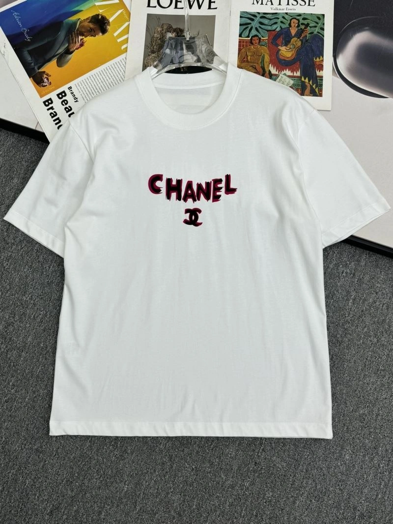 Compact Chanel T-Shirts 111170