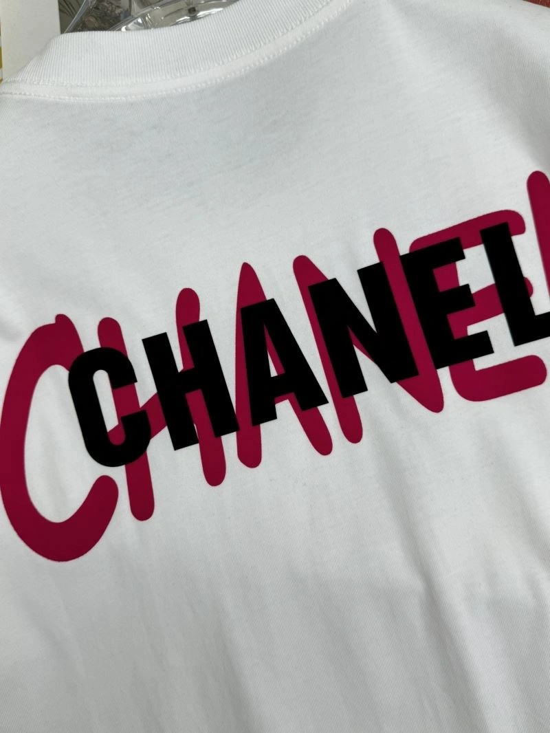 Compact Chanel T-Shirts 111170