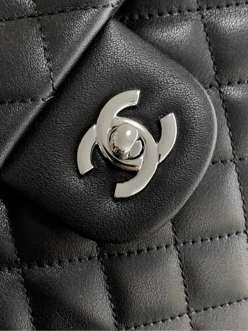 Snug Chanel Top Handle Bags 52529