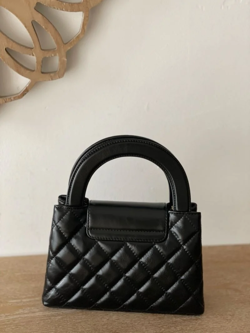 Chanel Top Handle Bags Resilient 52480