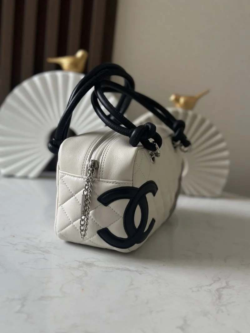 Lightweight Chanel Top Handle Bags 52469