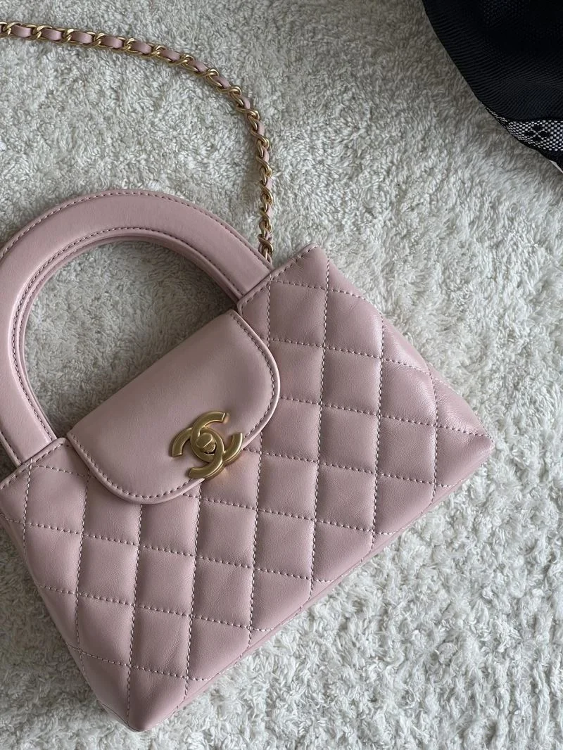 OdorResistant Chanel Top Handle Bags 52472