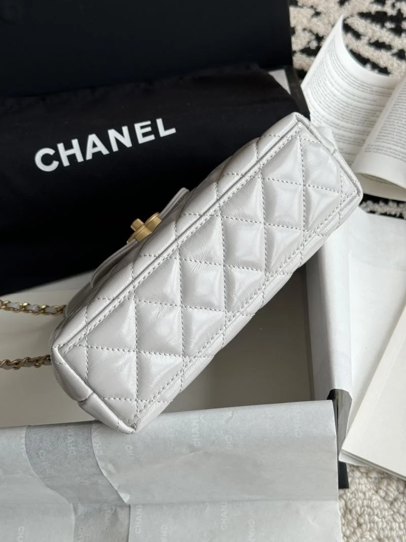 Chanel Top Handle Bags Lightweight 52477