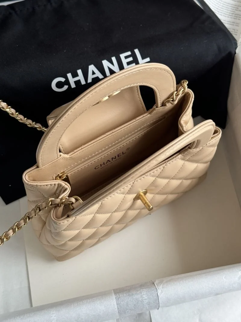 Chic Chanel Top Handle Bags 52514