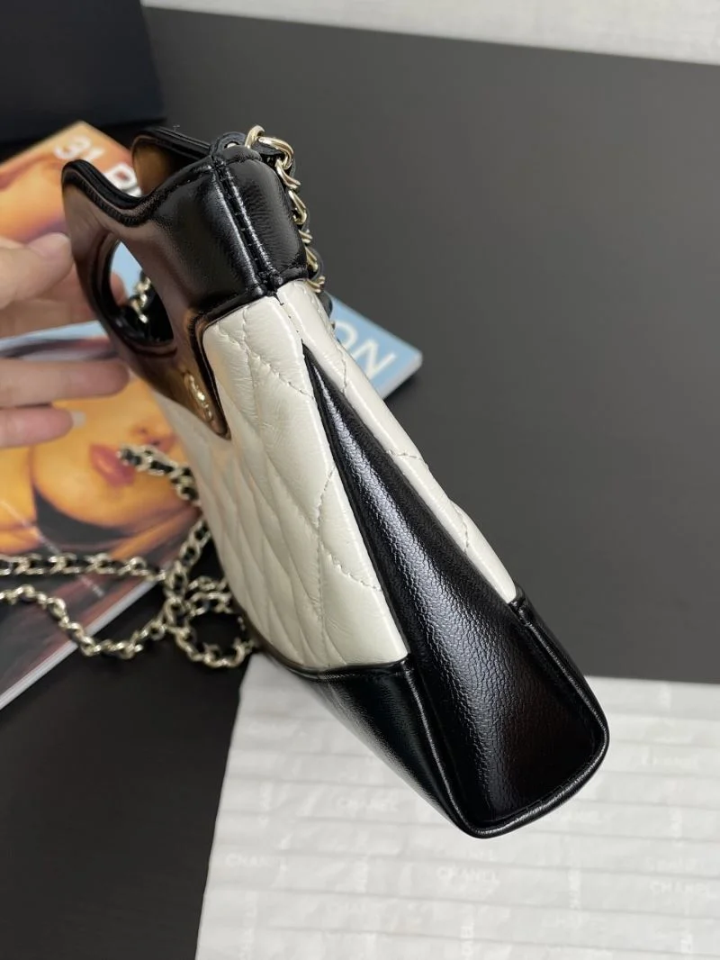 ZipUp Chanel Top Handle Bags 54443