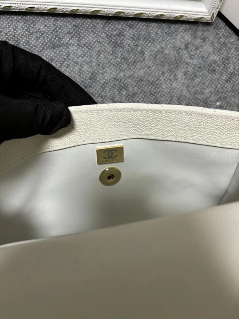 ModernLook Chanel Top Handle Bags 54392
