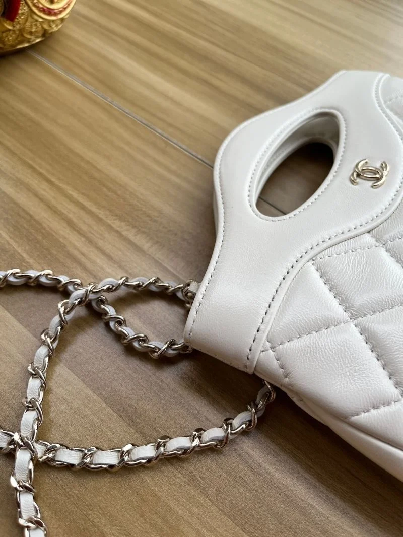 Flexible Chanel Top Handle Bags 54381