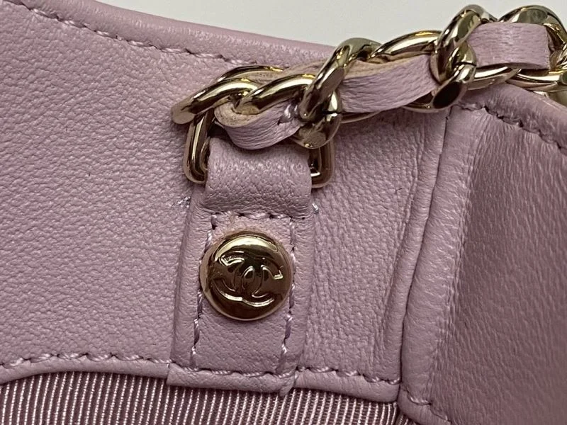 ModernLook Chanel Top Handle Bags 54363