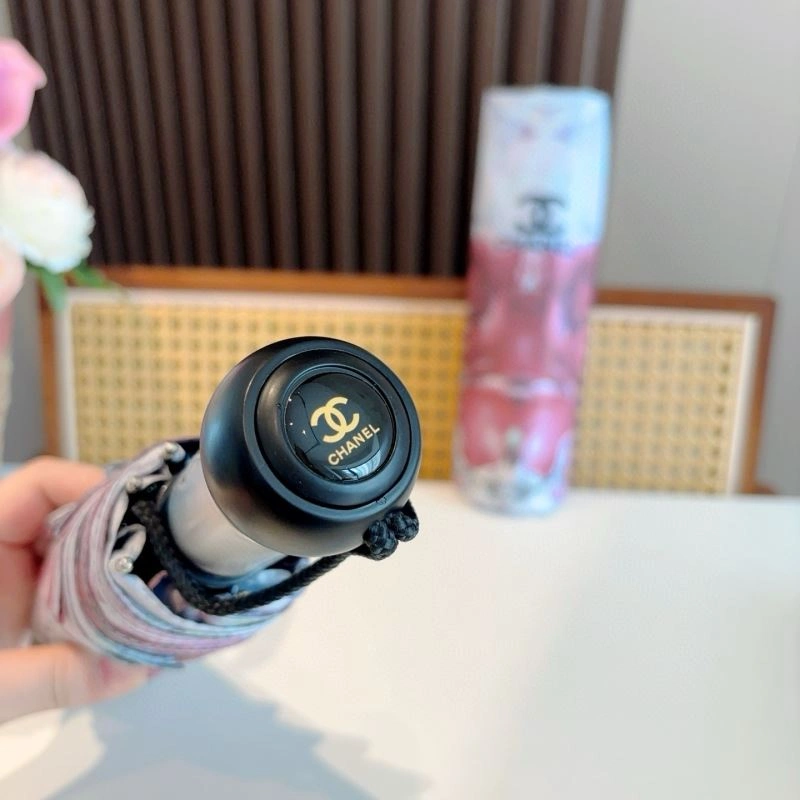 Supportive Chanel Umbrella 275010