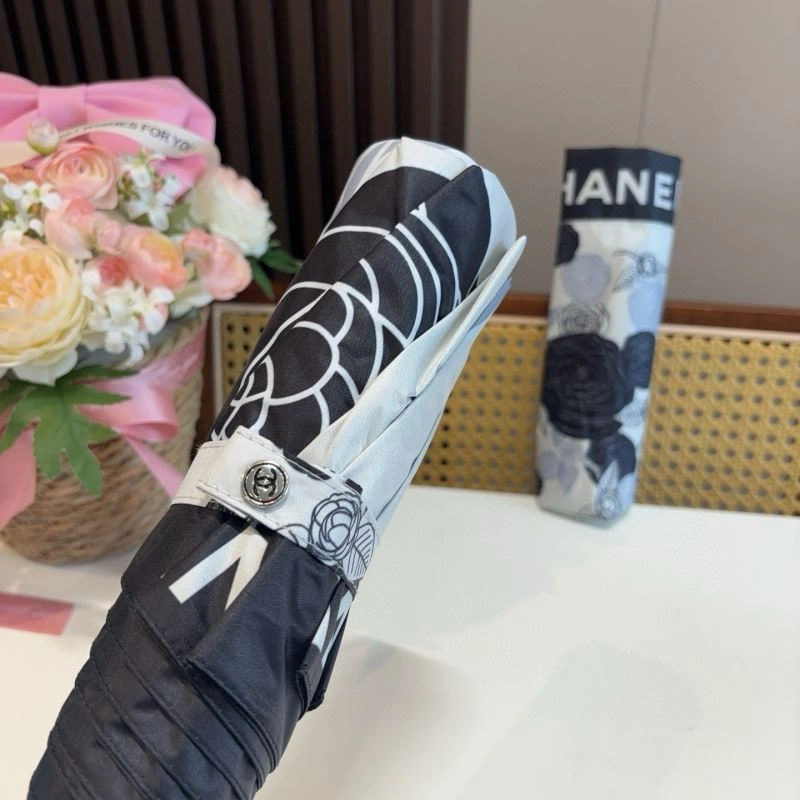 Supportive Chanel Umbrella 276045