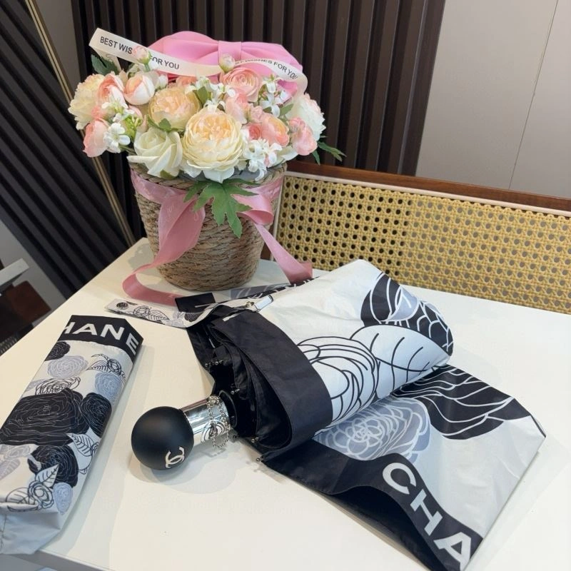 Supportive Chanel Umbrella 276045
