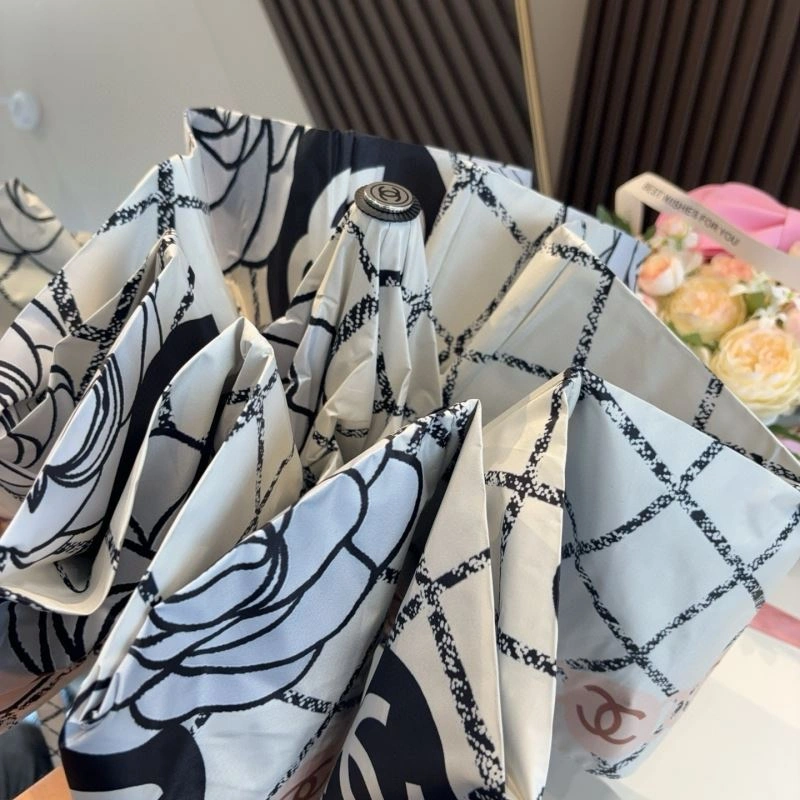 Bright Chanel Umbrella 276047
