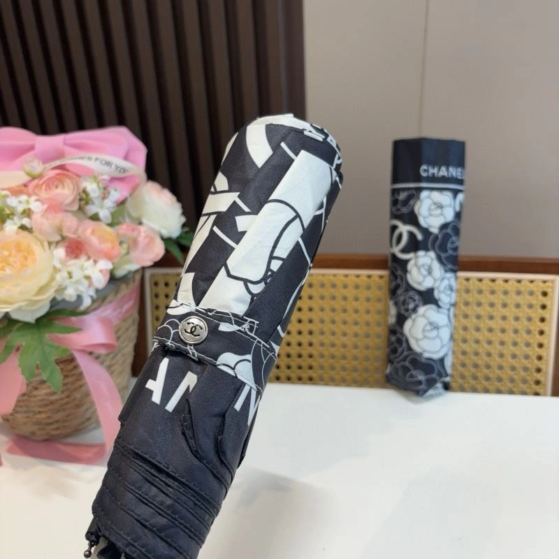 EyeCatching Chanel Umbrella 275822