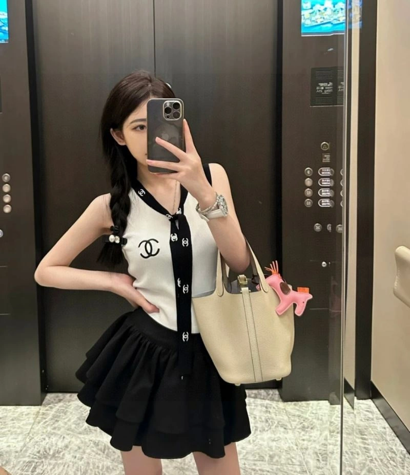 Chanel Vest Affordable 276919