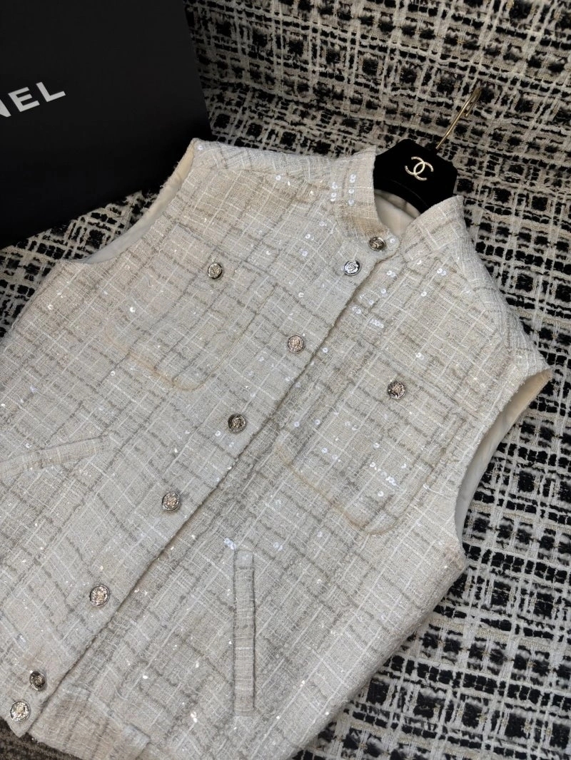 Chanel Vest UrbanChic 109340