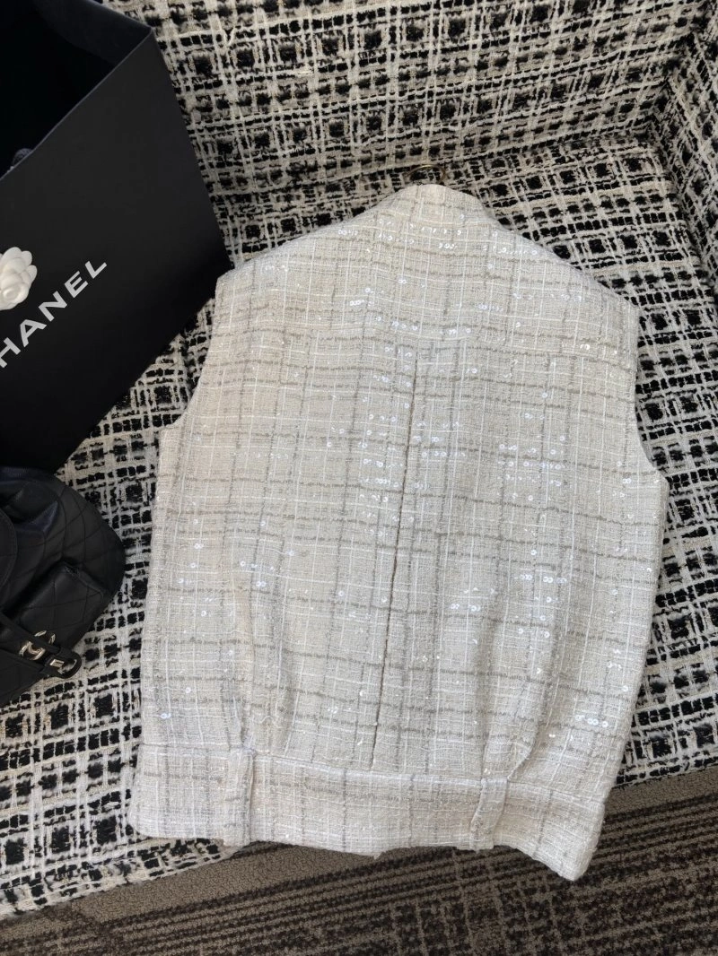 Chanel Vest UrbanChic 109340