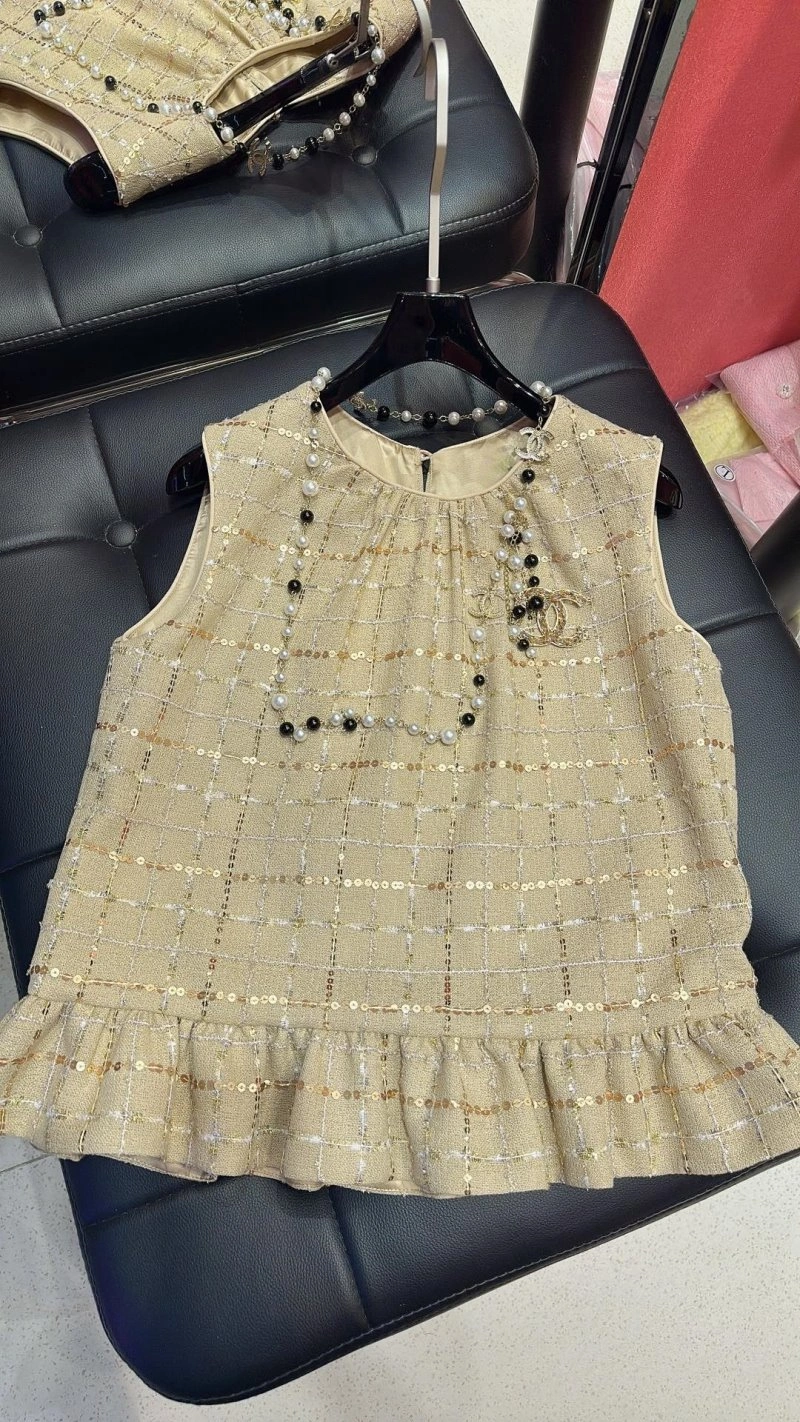 Chanel Vest Unisex 108537