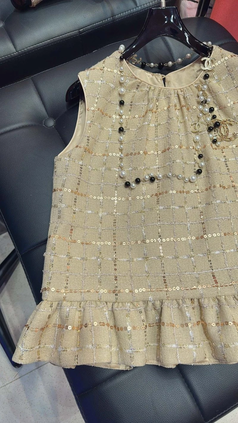 Chanel Vest Unisex 108537