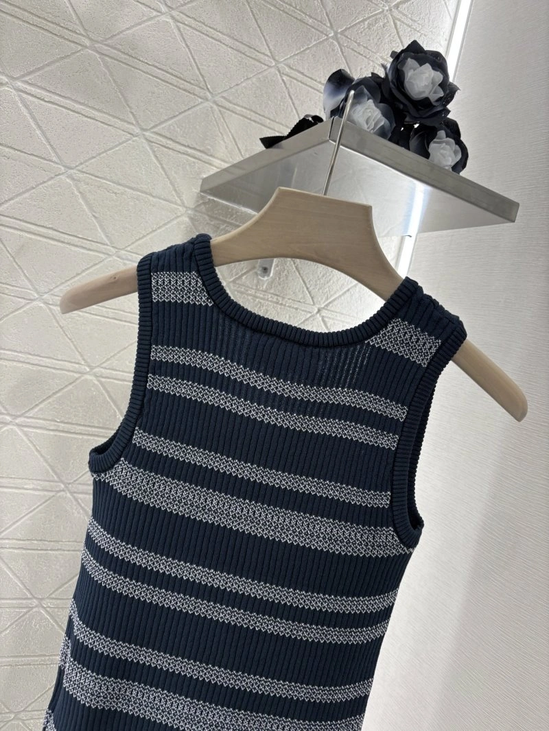 Chanel Vest Elegant 108533