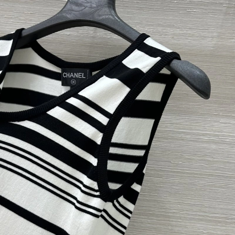 Chanel Vest Unisex 108522