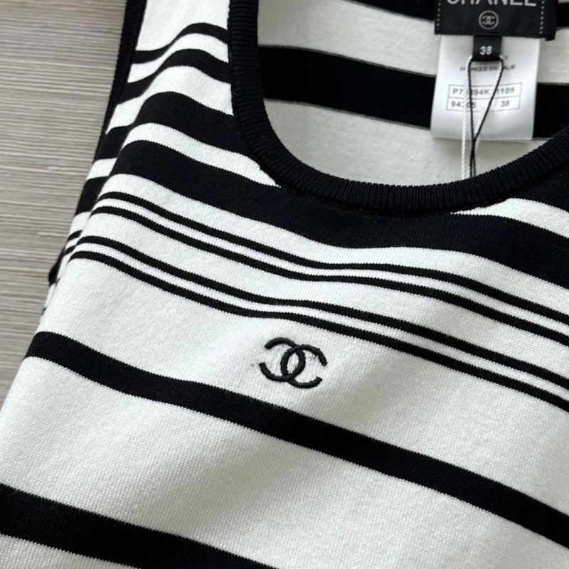 Chanel Vest Unisex 108522