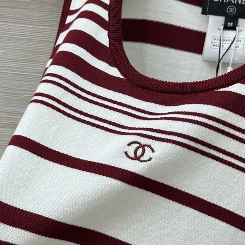 Chanel Vest Snug 108529