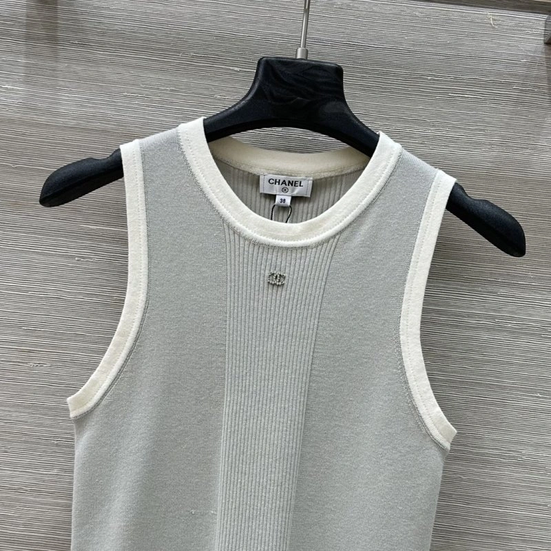 WrinkleFree Chanel Vest 108531