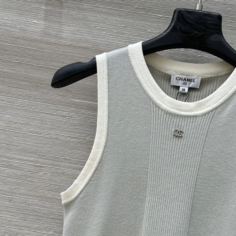 WrinkleFree Chanel Vest 108531